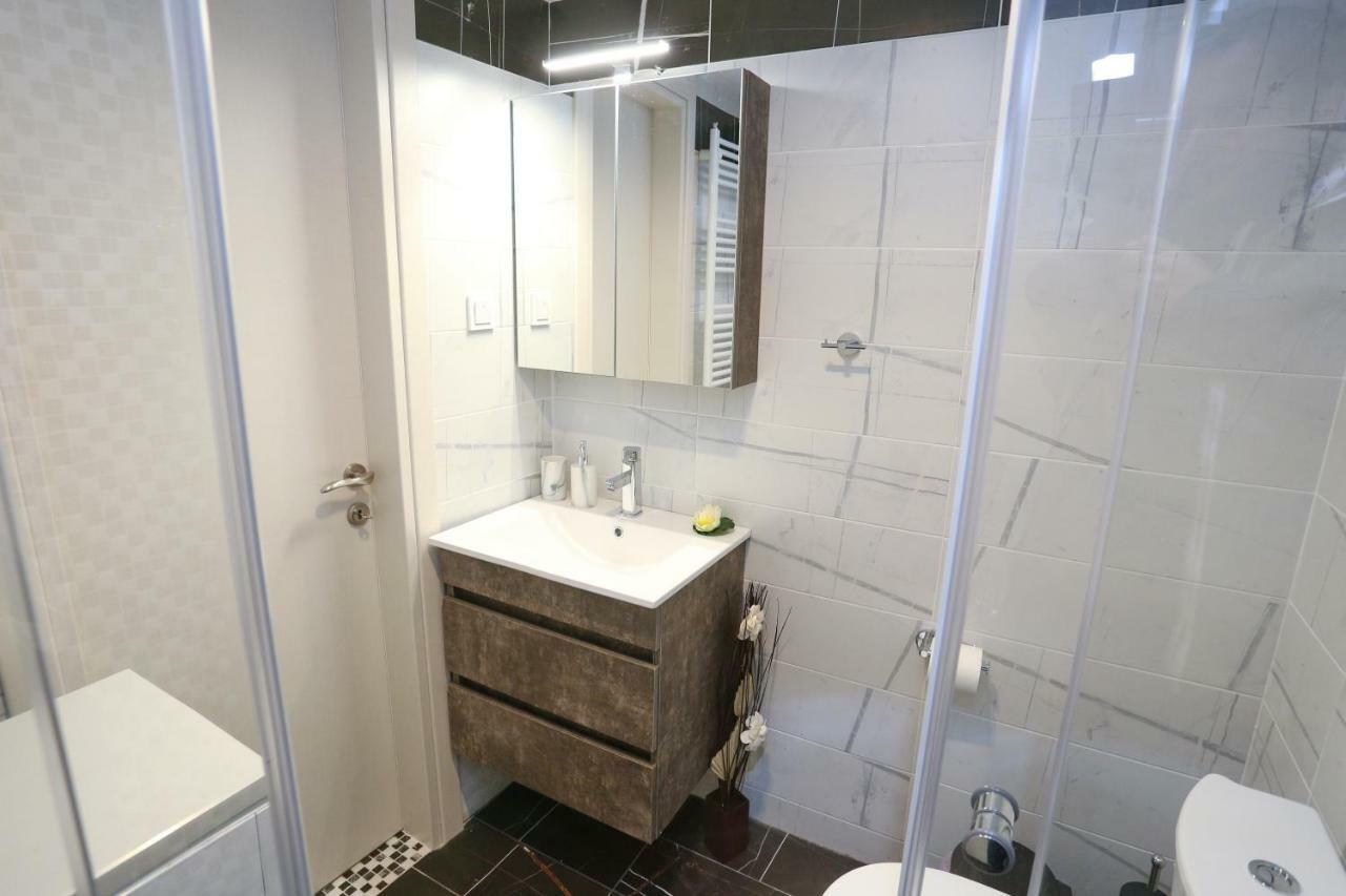 Oli'S Luxury Apartment Thessaloníki Eksteriør bilde